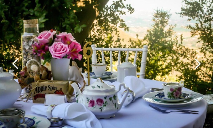 Temecula Cama Y Desayuno | Stunning Rose & Avocado Farm in Southern California Breakfast & Afternoon Tea