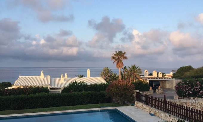 Sant Lluis Villa | Hermosas vistas al mar, piscina privada, jardín, barbacoa, WiFi gratuito, satélite y aire acondicionado