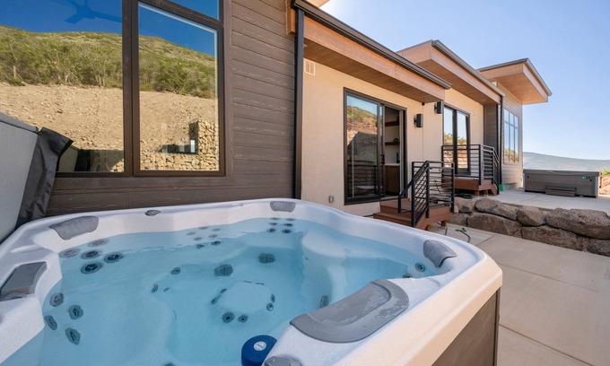 Hideout Casa | Stunning Ski & Lake Views, Private Hot Tub, Exceptional Furnishings!