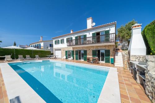 Aljezur Villa | Stunning Spacious Family Villa in the Algarve