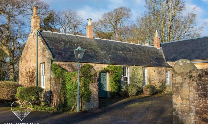 North Berwick Casa | Stunning Stables Cottage in East Lothian Country Estate
