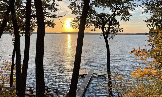 Hayward Casa | Stunning Sunrises from spacious Big Round Lake Cabin