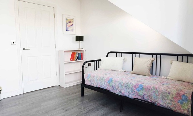 Queens Quarter Apartamento | Stunning Top Floor 1-Bed Apartment, Belfast City Centre