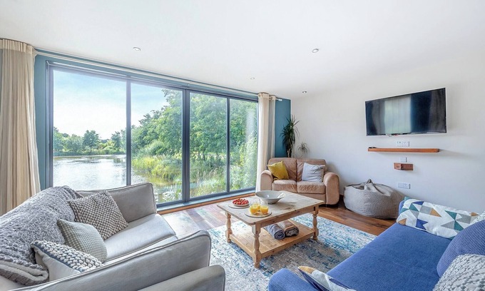 Menai Bridge Chalet De Esquí | Alojamiento de 2 habitaciones en Anglesey