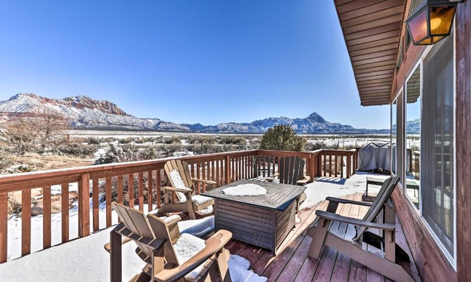 Apple Valley Casa | Stunning Utah Home 30 Mi to Zion Natl Park