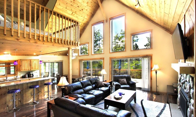 Eagle River Casa | Las vistas impresionantes y diversión en casa nueva en Eagle River Cadena (siluro Lago)