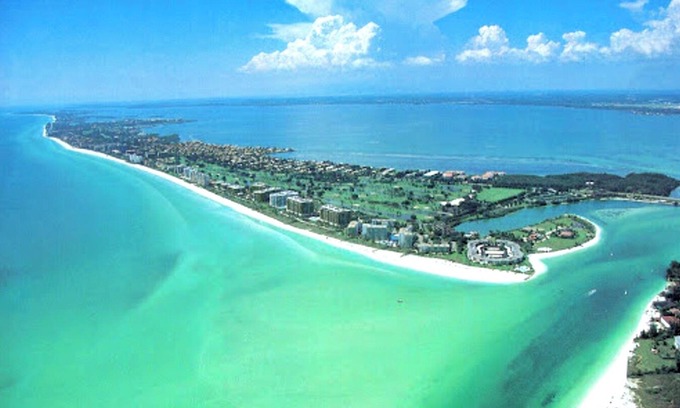 Longboat Key Condominio | Stunning Views, Directly on beach, Pool, Private Corner Unit