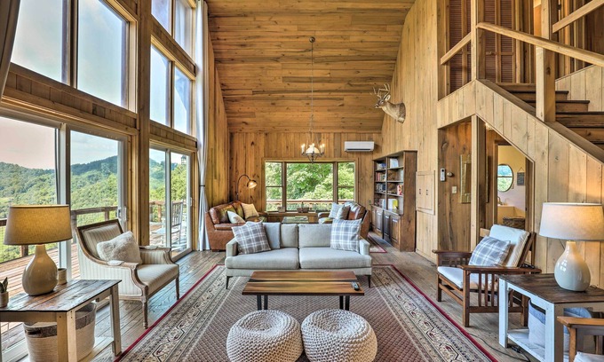 Burnsville Cabaña | Stunning Views: Mountaintop Cabin in Burnsville!