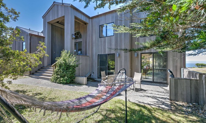 Sea Ranch Casa | Stunning views near beaches and bluff