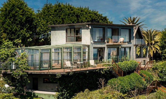 Liencres Villa | Espectacular villa al borde del mar