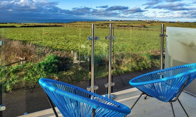 Treknow Casa | Estupenda casa de vacaciones para 2 personas con WIFI, terraza y aparcamiento