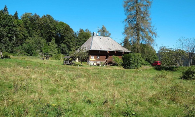 Hinterzarten Villa | Estupenda casa de vacaciones para 6 personas con WIFI, TV, patio y aparcamiento