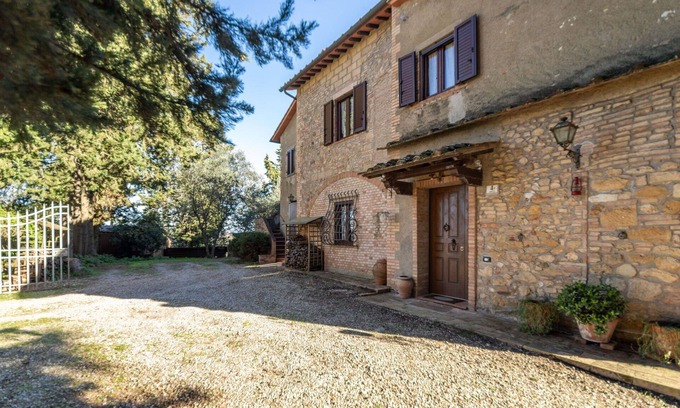 Poggibonsi Villa | Preciosa casa de vacaciones con A/C, WIFI, TV, mascotas permitida, vista panorámica y aparcamiento