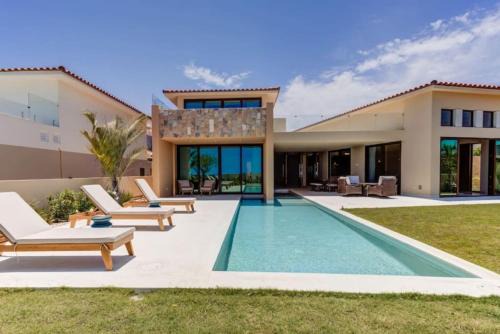 San José del Cabo Villa | Stunning Villa with private Pool, Jacuzzi and Ocean View