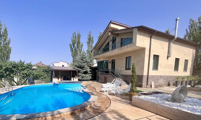 Yerevan Villa | Stunning Villa Private Pool near Yerevan centre