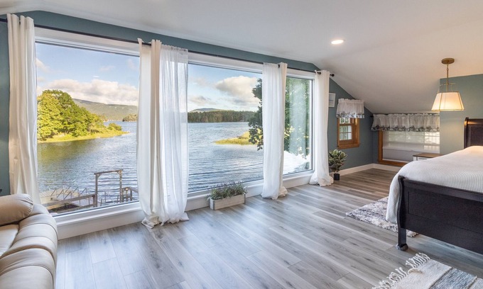 Somesville Casa | Stunning Waterfront, Acadia National Park as your Backyard.