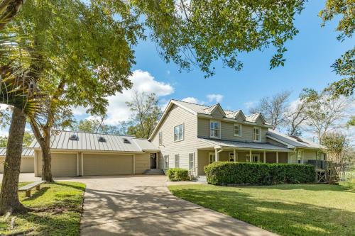 Dickinson Casa | Stunning Waterfront Rental Property with Private Dock and Pool