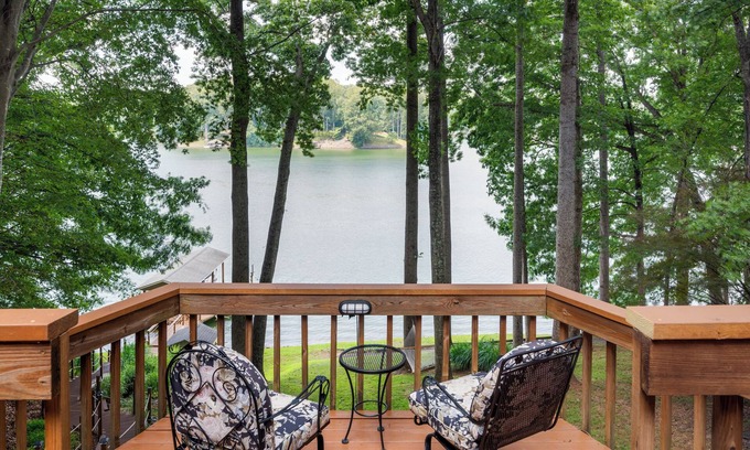 Westlake Corner Casa | Stunning Wide-Water Views, Private Dock, Spacious Deck, Kayaks & Paddle board