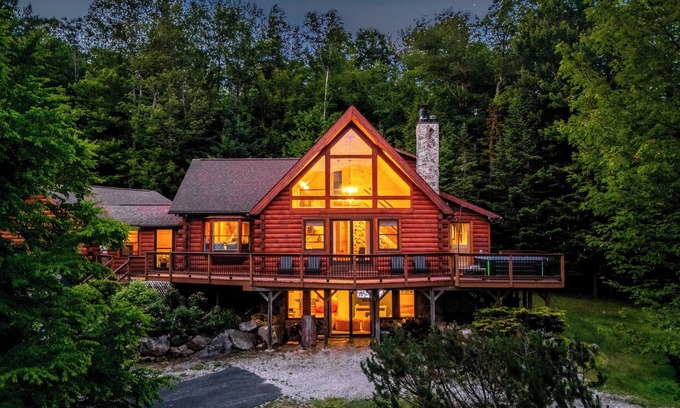 Sunday River Area Cabina | StunningViews|2GameRms|HotTub|5mintoSundayRiver