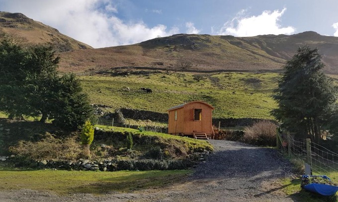 Legburthwaite Otro | Stybeck Farm Shephards Hut