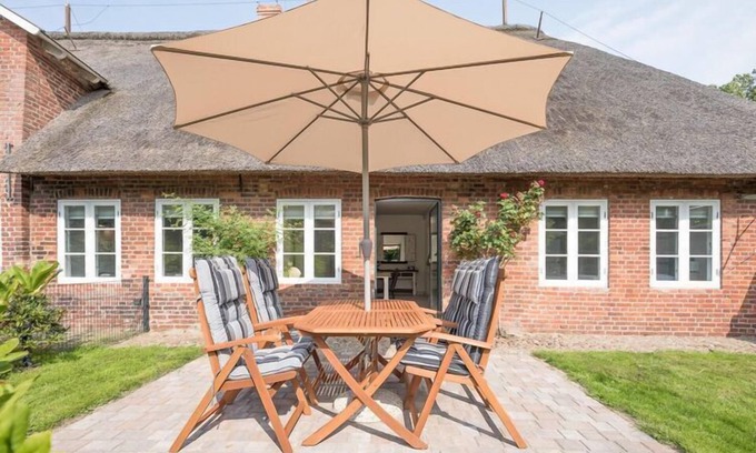 Wobbenbull Apartamento | Stylische Ferienwohnung in ländlicher Idylle
