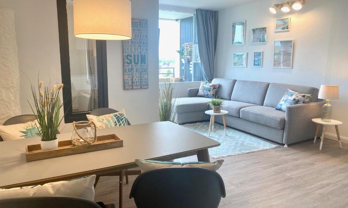 Wendtorfer Strand Apartamento | Stylische Ferienwohnung TOP LAGE am Hafen, Strand und Meer