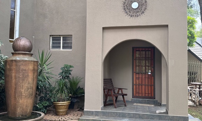 Rustenburg Casa | Stylish 1 Bedroom place