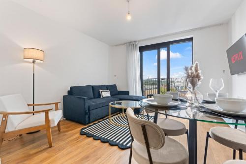 Royal Docks Apartamento | Stylish 1 BR Gym Near Excel & London City Airport