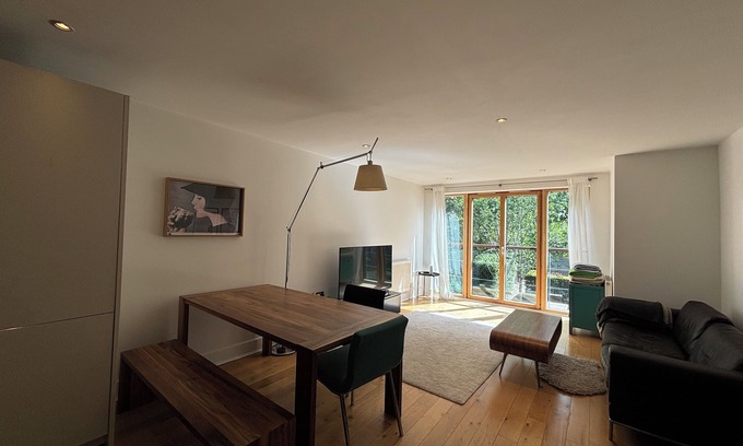 Larkhall Apartamento | Stylish 1BD Flat in Gated Community, Clapham