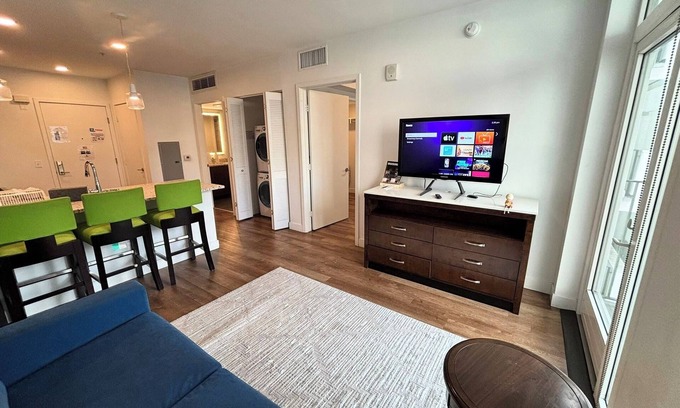 Koreatown Hotel | Stylish 1BR Apartment w/Balcony Views, Rooftop Lounge, WiFi + AC DTLA/Koreatown