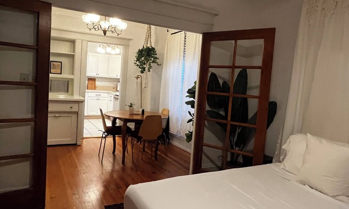 Alphabet Historic District Condominio | Stylish 1BR condo in historic building- premium location in Nob Hill NW Alphabet