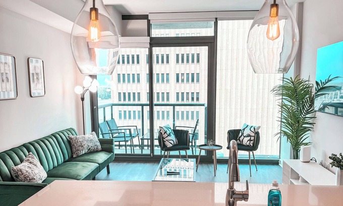 North Buckhead Apartamento | Stylish 1BR Unit - Stunning Views - Prime Buckhead Location