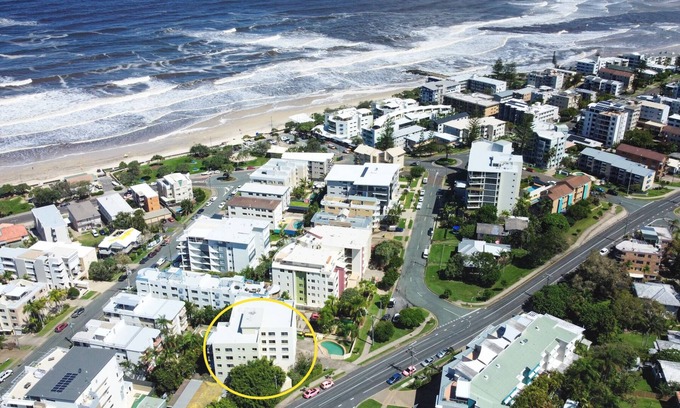 Moreton Bay Region Apartamento | Stylish 2 B/R Kings Beach Apartment (6 guests) ZF4