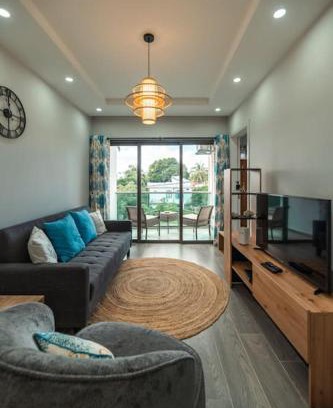 Wolmar Apartamento | Stylish 2-Bedroom Apt, 4min Walk to Beach - RC7