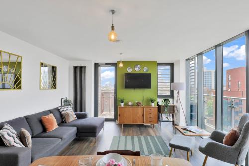 Tower Hamlets Apartamento | Stylish 2 BR Near Queen Mary Uni & Central London