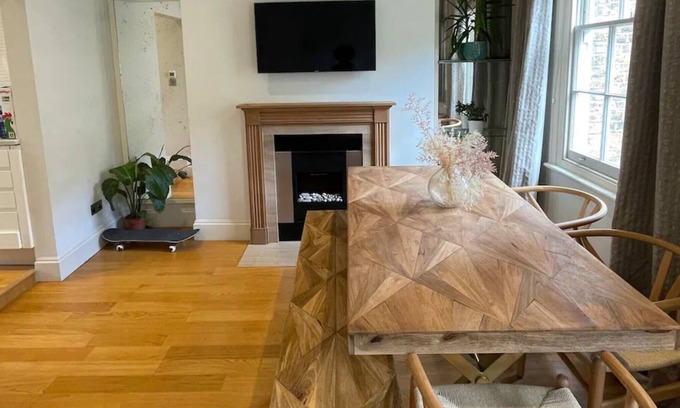 Frognal and Fitzjohns Apartamento | Stylish 2BD Maisonette - 5 mins to Hampstead Heath