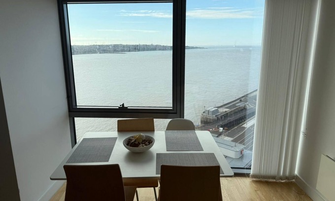 Vauxhall Apartamento | Stylish 2BR by princess docks & close to Liverpool City centre