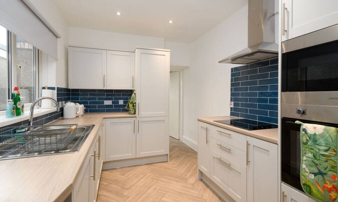 Skewen Casa | Stylish 3-Bed Home in Skewen