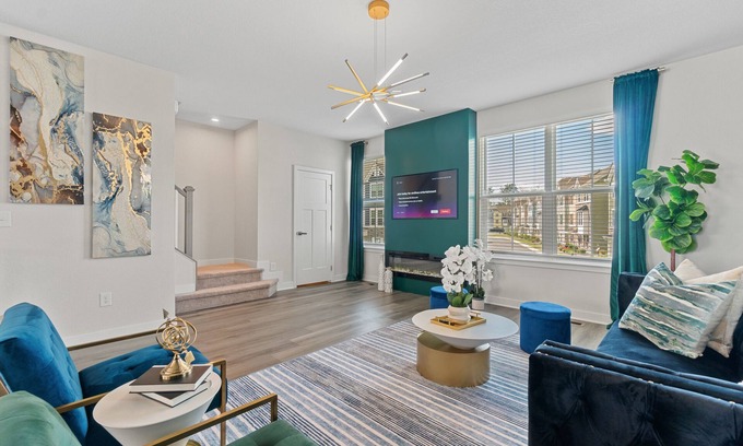 Deep Creek South Casa | Stylish 3 Bedroom Townhome w/ King Bed & Private Lake Access!