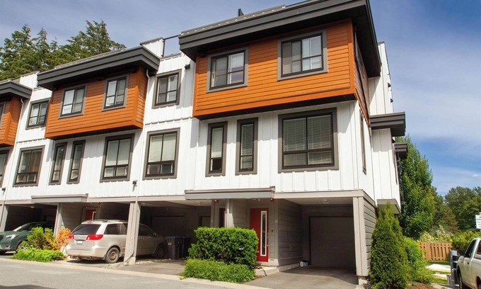 Squamish Casa | Stylish 3 bedroom townhome with rooftop patio