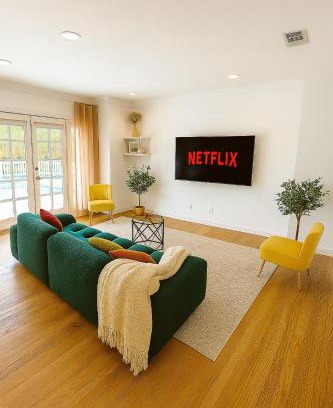 Reseda Casa | Stylish 3BR Getaway plus Pool