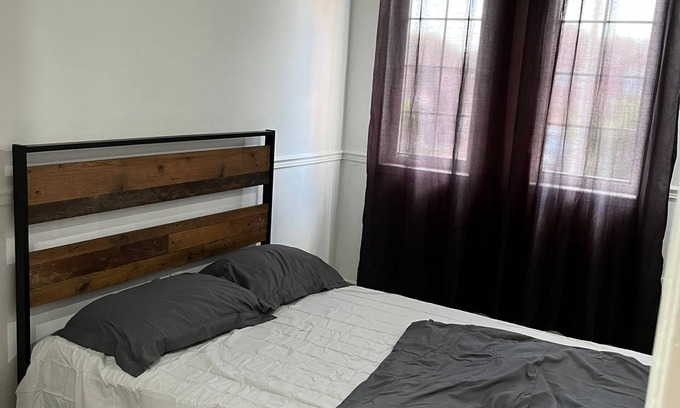 Lisgar Casa | Stylish 3BR Home | Steps from Lisgar GO | Peaceful Suburb Stay