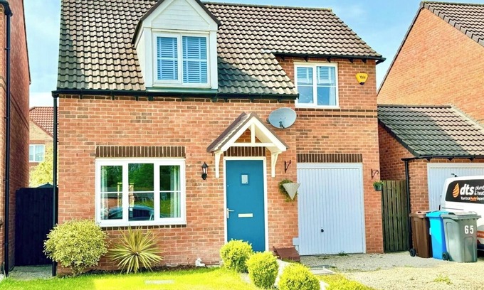 Grenoside Apartamento | Stylish 3BR Home w/Garden and Parking in Sheffield