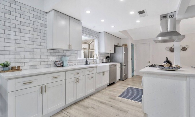Northwest Anaheim Casa | Stylish 3Br with LUX Amenities and elegant design. 9 Mins to Disneyland & More!