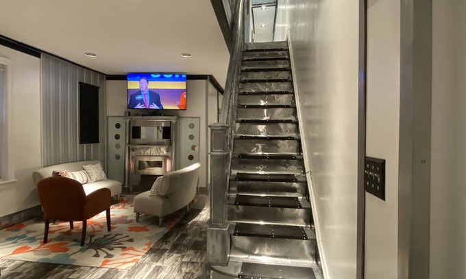 Camden Casa | Stylish 4 bedroom home near Philadelphia