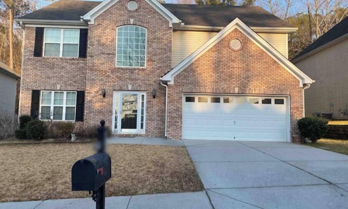 Snellville Casa | Stylish 4BD/2.5BTH home in METRO ATLANTA