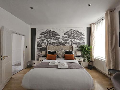 Manchester Casa | Stylish 5-bed Home With Free Parking Sleeps 12!