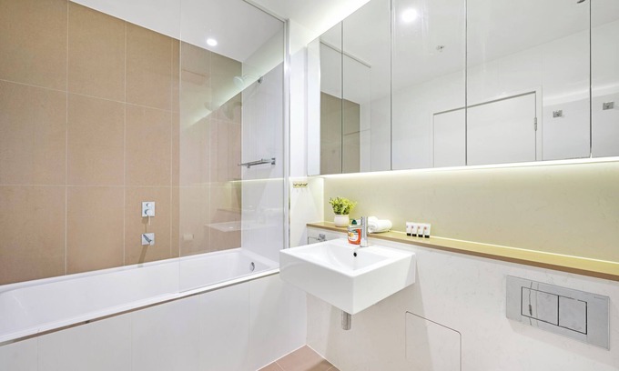 Burwood Apartamento | Stylish and free parking 2b2b@Burwood
