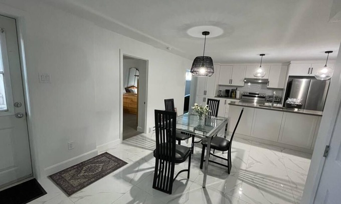 Saint-Hubert Casa | Stylish and luxurious apartment. Close to Mont-saint-Bruno.