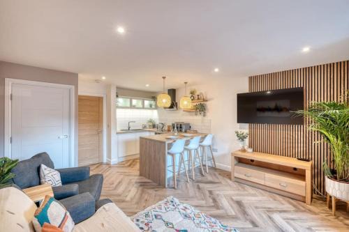 Pontrilas Apartamento | Stylish and modern city centre apartment with easy parking